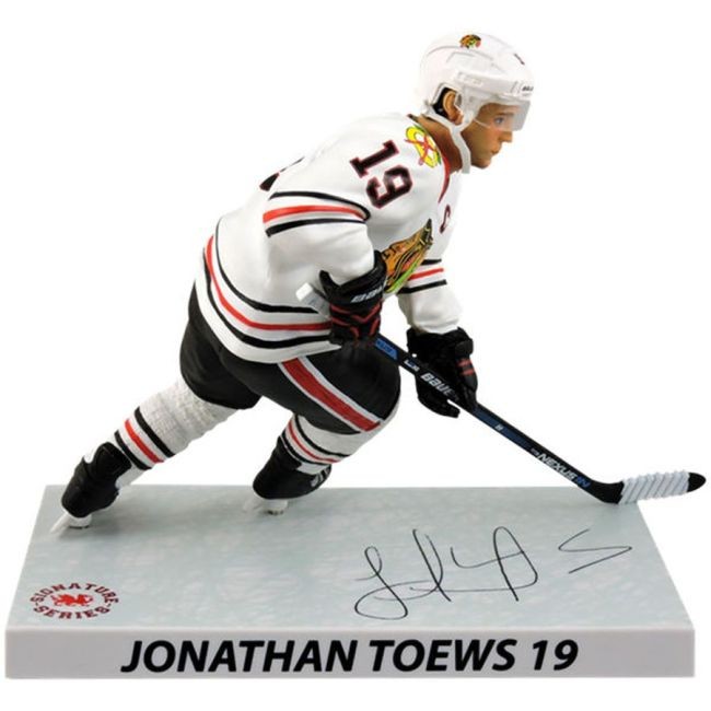 Figurka 19 Jonathan Toews Imports Dragon Player Replica Chicago - Chicago Blackhawks NHL Team Set