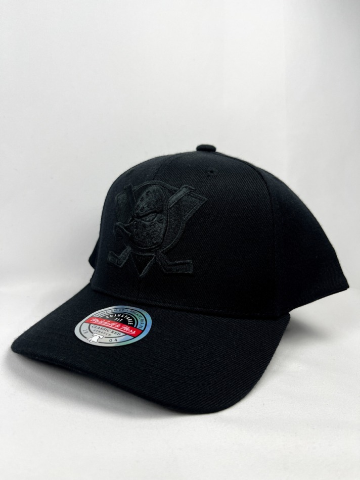 Anaheim Ducks čepice baseballová kšiltovka Blk/Blk Logo Classic Red