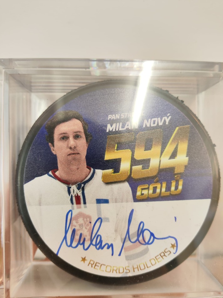 Hokejové reprezentace puk Milan Nový 594 Golů Limitovaná Edice x/549 - Hokejové reprezentace hokejové vybavení